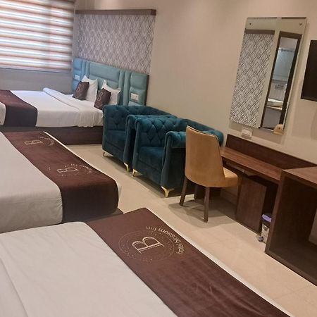 Hotel Blossom Inn Amritsar Exterior photo
